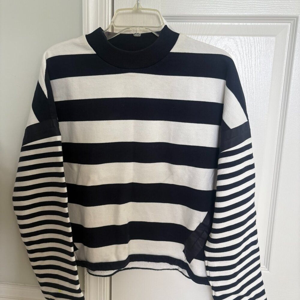 Cotton Sweatshirt NEW. Size 0-2
